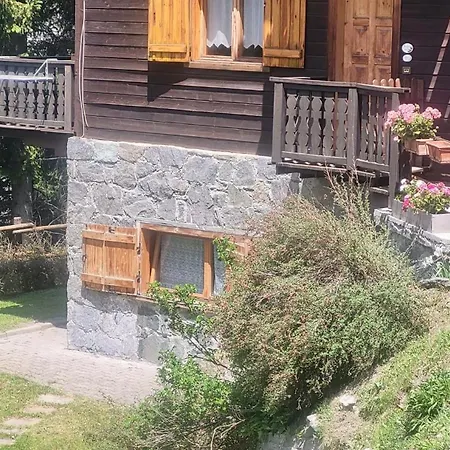 Open Space Lo Scoiattolo - Votre Maison Апартаменты